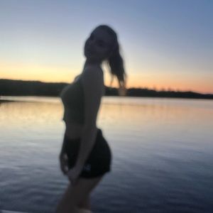 Meet your Posher, Haylee